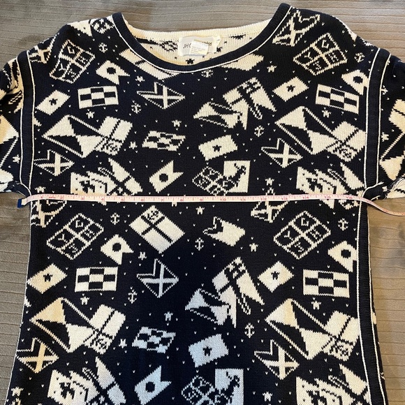 Vintage Nautical Flag Sweater - JH Collectibles - Picture 4 of 5